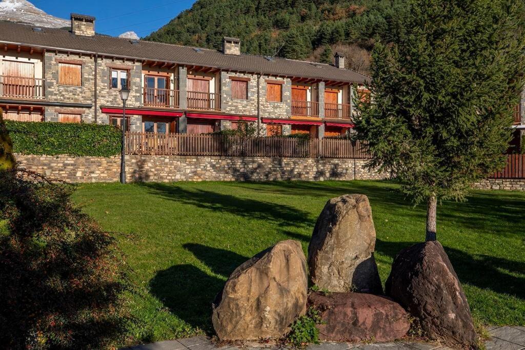Casa Nieves Apartment Villanúa Екстериор снимка