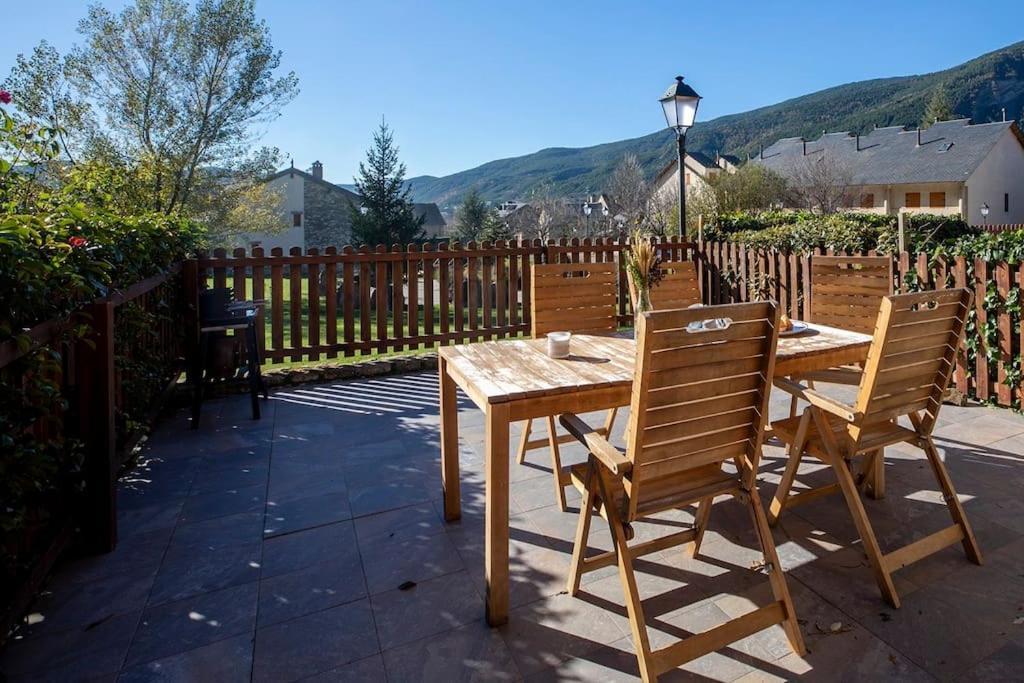 Casa Nieves Apartment Villanúa Екстериор снимка