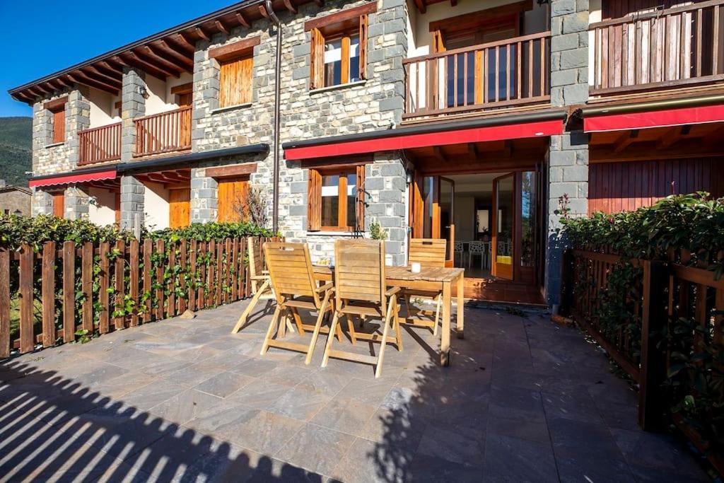 Casa Nieves Apartment Villanúa Екстериор снимка