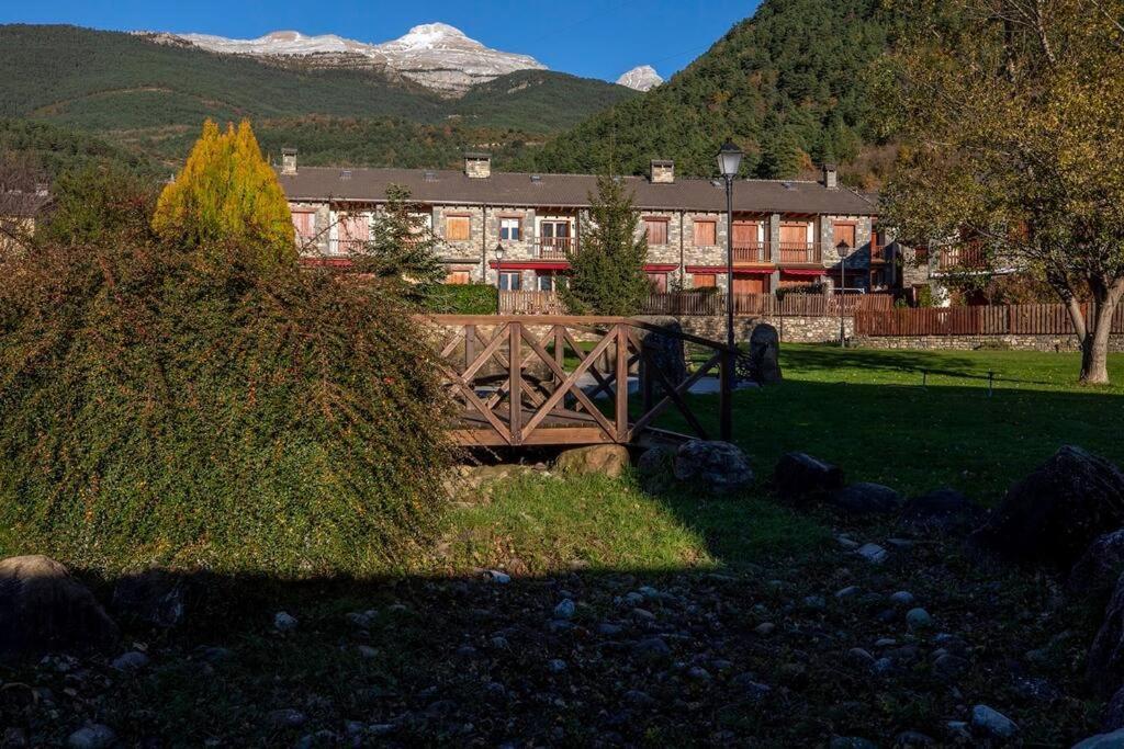 Casa Nieves Apartment Villanúa Екстериор снимка