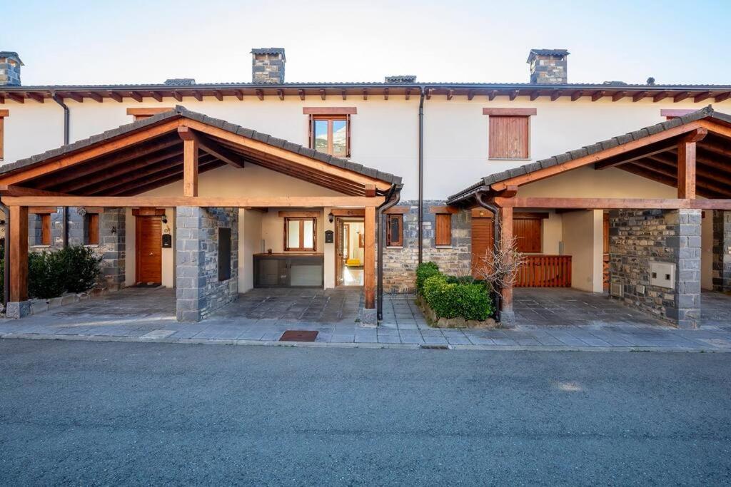 Casa Nieves Apartment Villanúa Екстериор снимка
